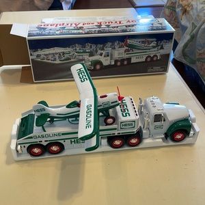 2002 Hess Truck and Airplane